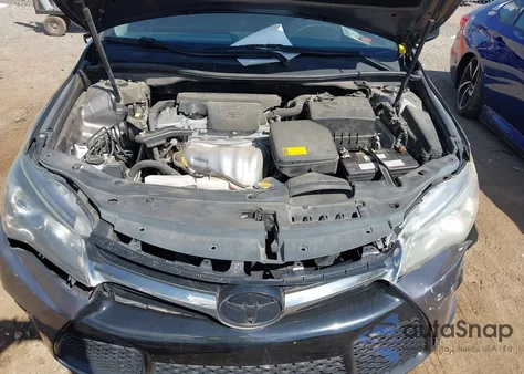 2015 Toyota Camry Se z USA, uszkodzony, nr VIN 4T1BF1FK9FU044842